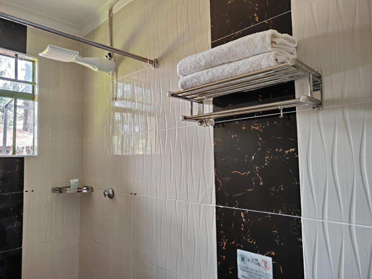 Milimani Drive Livings Appartement Kisumu Buitenkant foto