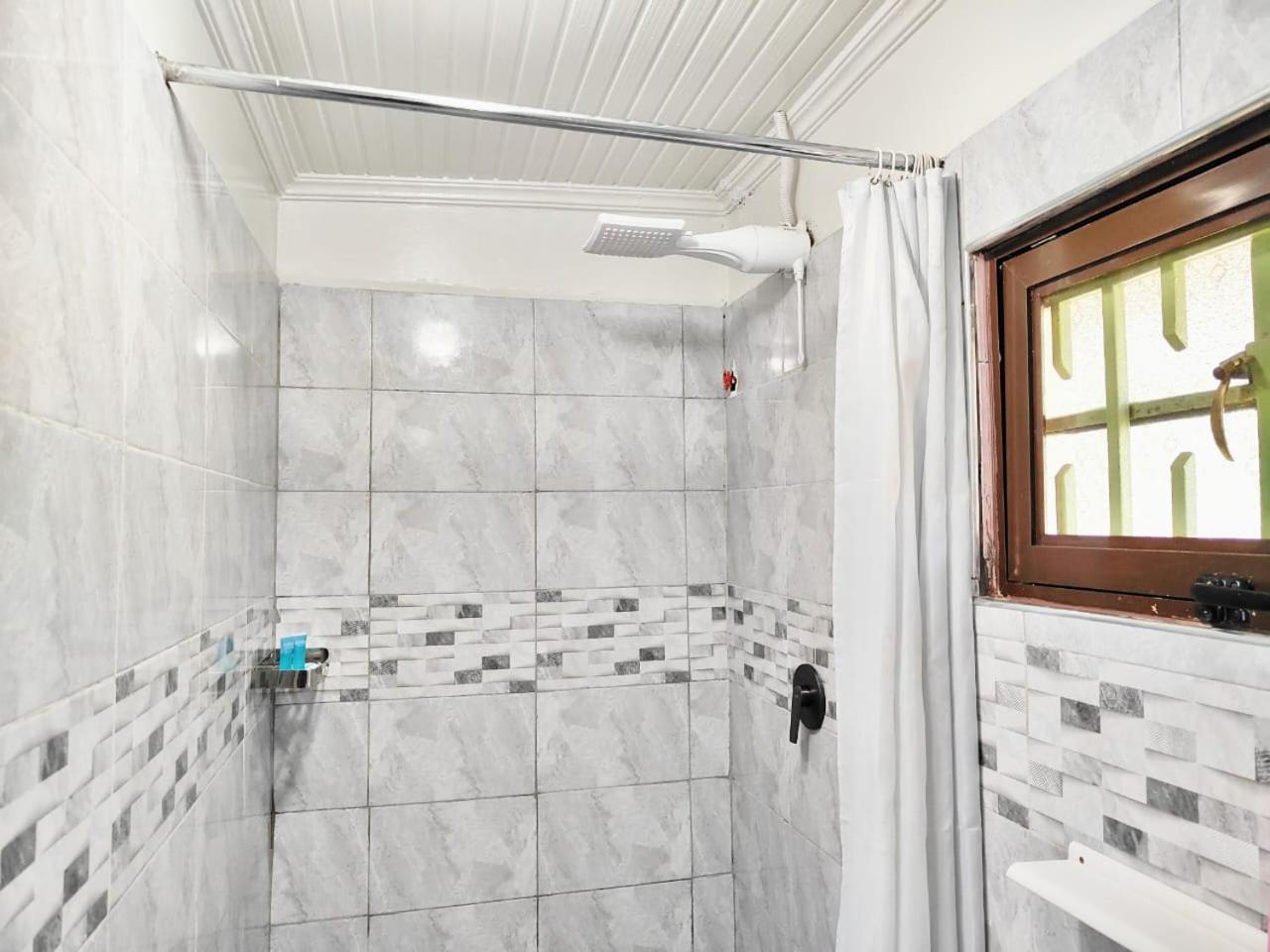 Milimani Drive Livings Appartement Kisumu Buitenkant foto